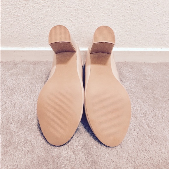 NWT Steve Madden: Size 8 1/2 Nude Ankle Strap Pumps - Picture 7 of 7